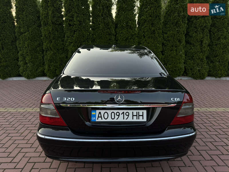 Седан Mercedes-Benz E-Class 2006 в Хмельницком