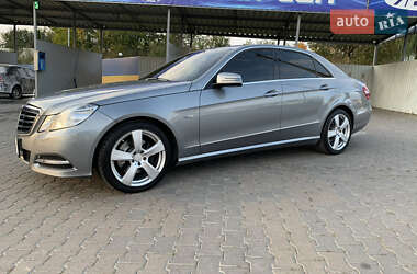 Седан Mercedes-Benz E-Class 2011 в Хмельницькому