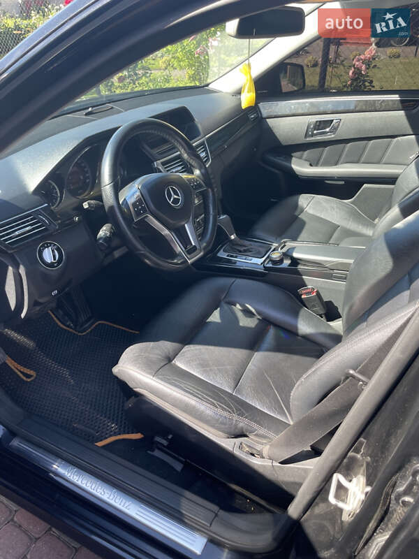 Седан Mercedes-Benz E-Class 2009 в Яворове