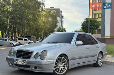 Седан Mercedes-Benz E-Class 2000 в 