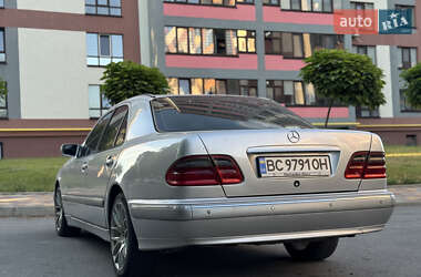 Седан Mercedes-Benz E-Class 2000 в 