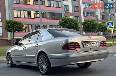 Седан Mercedes-Benz E-Class 2000 в 