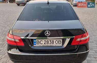 Седан Mercedes-Benz E-Class 2012 в 