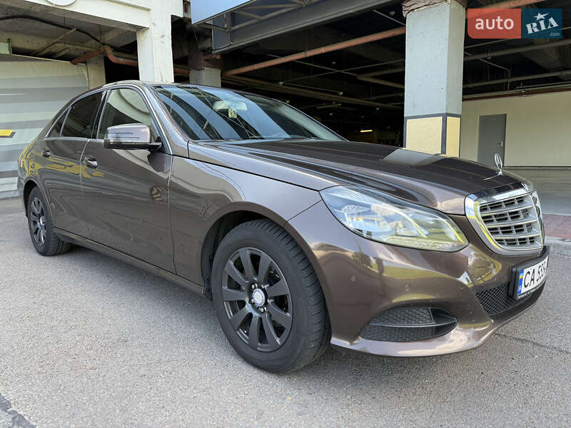 Седан Mercedes-Benz E-Class 2014 в Киеве