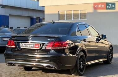 Седан Mercedes-Benz E-Class 2013 в 