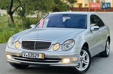 Седан Mercedes-Benz E-Class 2002 в 