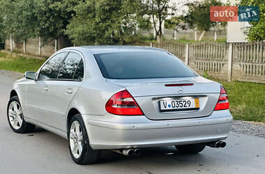 Седан Mercedes-Benz E-Class 2002 в 