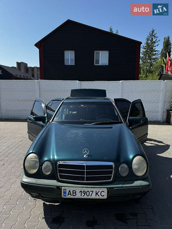 Седан Mercedes-Benz E-Class 1996 в Хмельнике