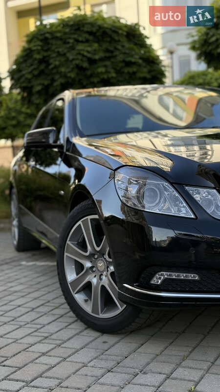Седан Mercedes-Benz E-Class 2009 в Ивано-Франковске