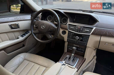 Седан Mercedes-Benz E-Class 2009 в 