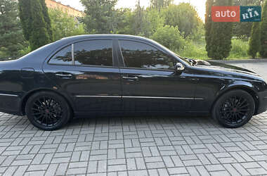 Седан Mercedes-Benz E-Class 2003 в 