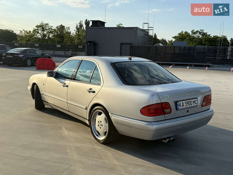 Седан Mercedes-Benz E-Class 1999 в Киеве