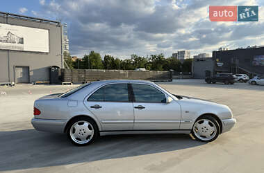 Седан Mercedes-Benz E-Class 1999 в 