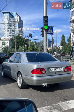 Седан Mercedes-Benz E-Class 1999 в 