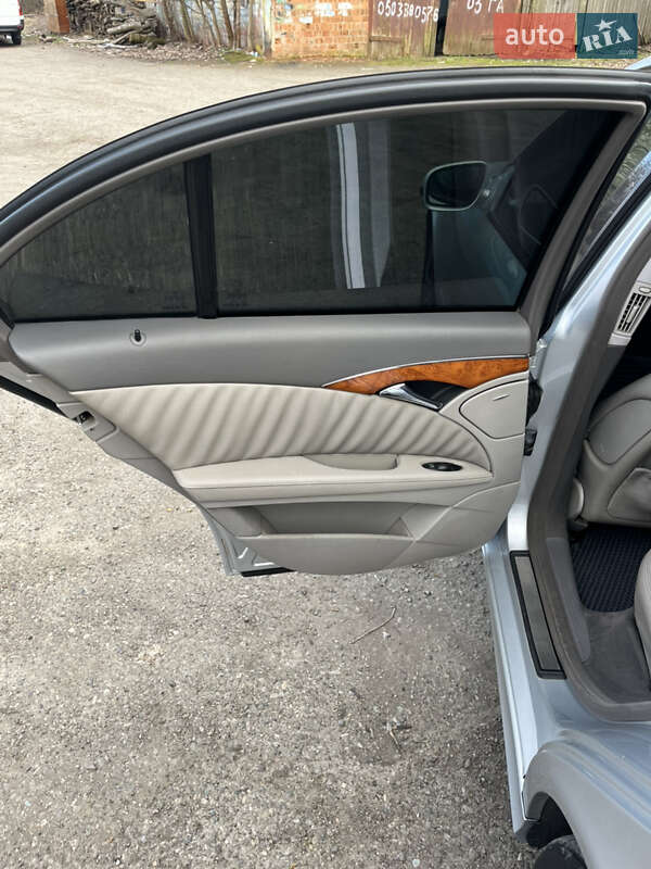 Седан Mercedes-Benz E-Class 2006 в Черновцах