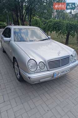 Седан Mercedes-Benz E-Class 1998 в 