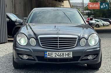 Седан Mercedes-Benz E-Class 2008 в Дніпрі