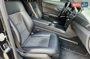 Седан Mercedes-Benz E-Class 2011 в 