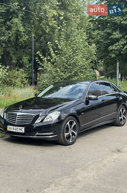 Седан Mercedes-Benz E-Class 2011 в 
