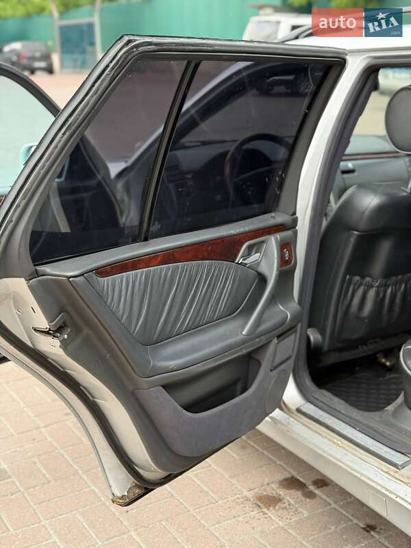 Універсал Mercedes-Benz E-Class 2000 в Києві фото 22 Універсал Mercedes-Benz E-Class 2000 в Києві