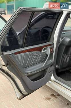Универсал Mercedes-Benz E-Class 2000 в 