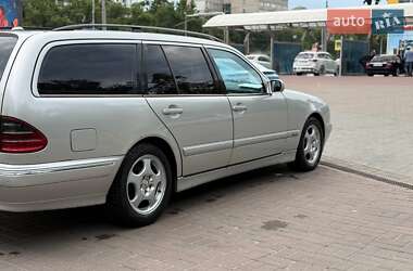 Универсал Mercedes-Benz E-Class 2000 в 