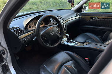 Универсал Mercedes-Benz E-Class 2005 в 