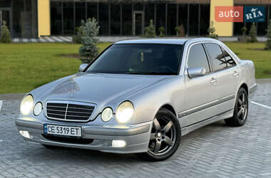 Седан Mercedes-Benz E-Class 2000 в 