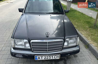 Седан Mercedes-Benz E-Class 1995 в Львове