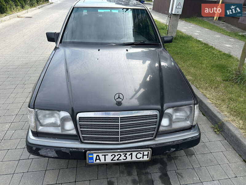 Mercedes-Benz E-Class 1995