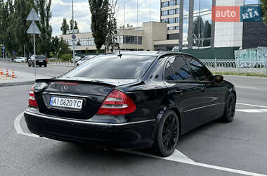 Седан Mercedes-Benz E-Class 2002 в 
