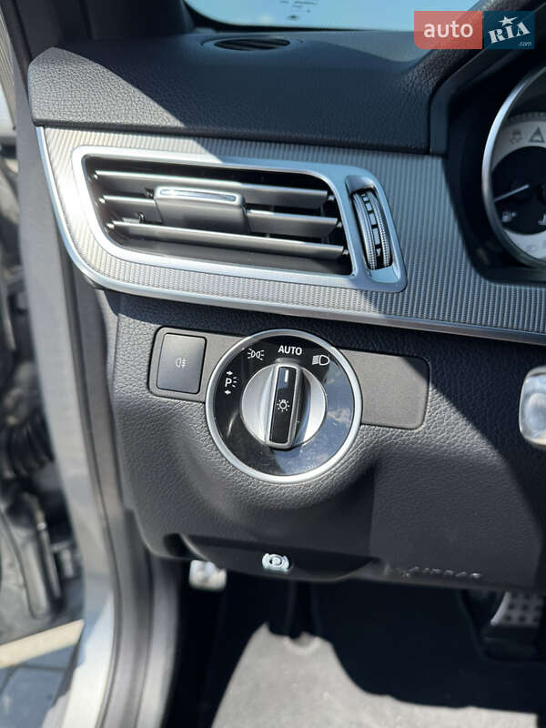 Седан Mercedes-Benz E-Class 2013 в Черновцах
