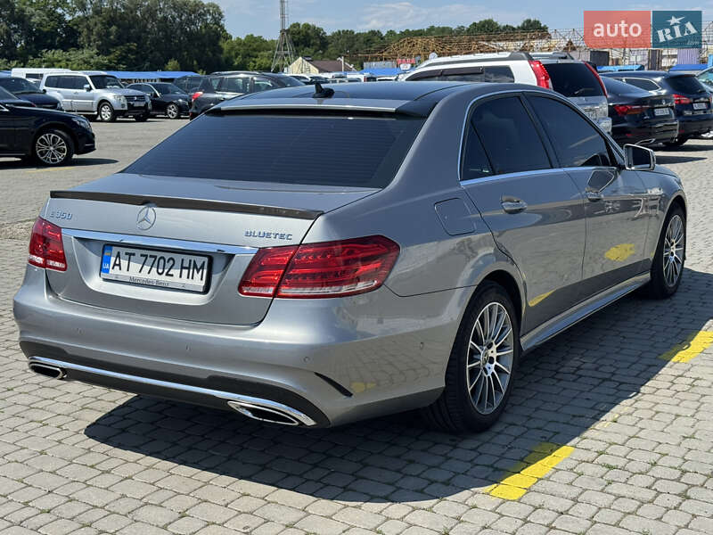 Седан Mercedes-Benz E-Class 2013 в Черновцах