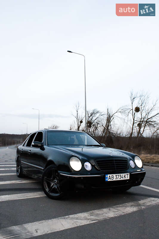 Mercedes-Benz E-Class 2000
