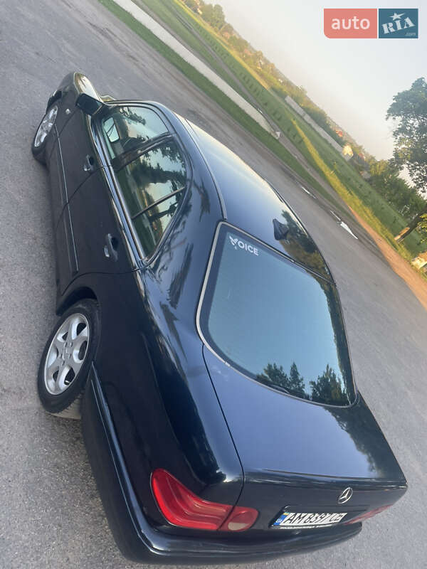 Седан Mercedes-Benz E-Class 1997 в Виннице