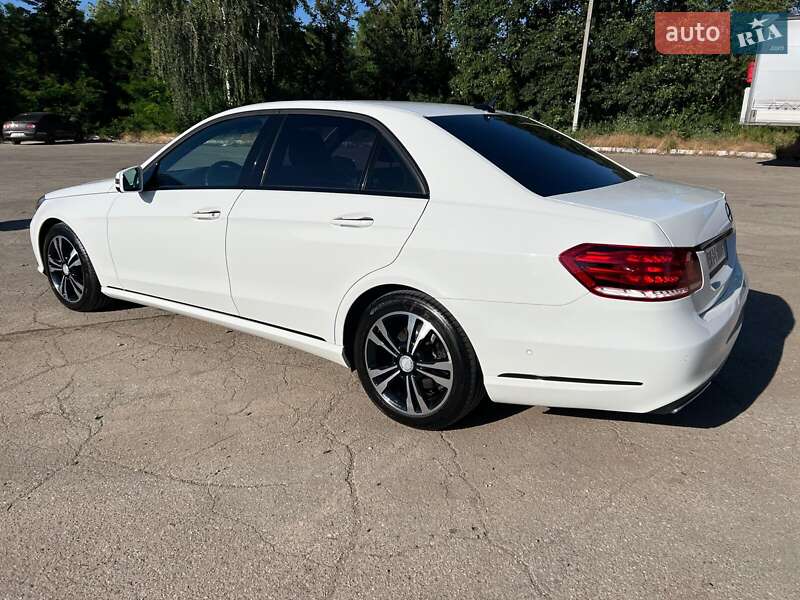 Седан Mercedes-Benz E-Class 2014 в Очакове