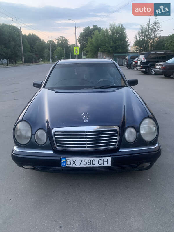 Mercedes-Benz E-Class 1996