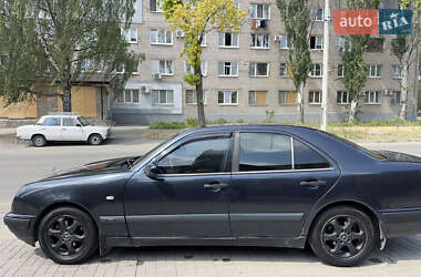 Седан Mercedes-Benz E-Class 1996 в 