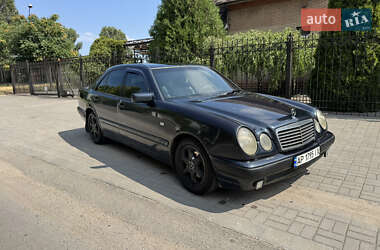 Седан Mercedes-Benz E-Class 1996 в 