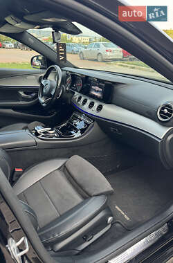 Седан Mercedes-Benz E-Class 2016 в 