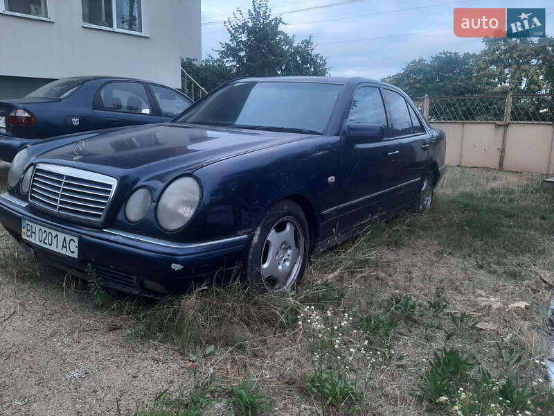 Mercedes-Benz E-Class 1997