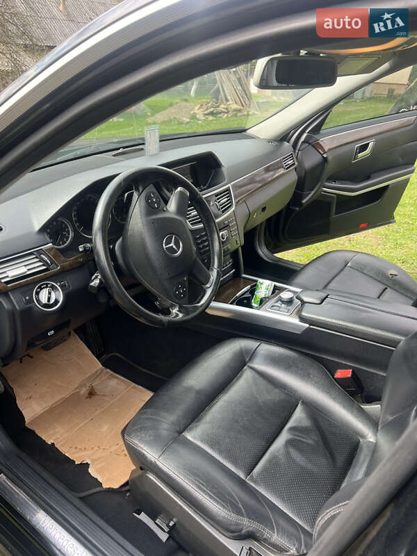 Mercedes-Benz E-Class 2012
