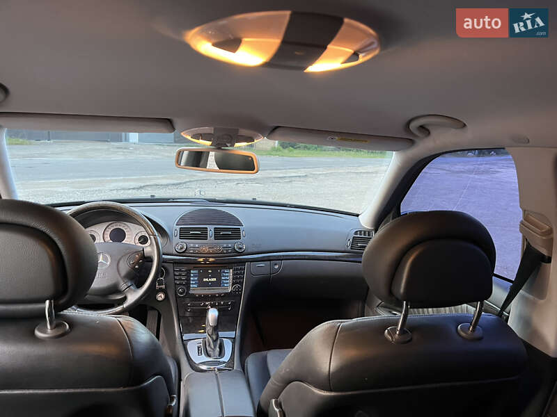 Седан Mercedes-Benz E-Class 2004 в Тернополі