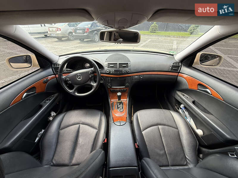 Седан Mercedes-Benz E-Class 2008 в Пирятині