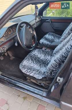 Седан Mercedes-Benz E-Class 1994 в 