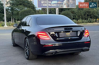 Седан Mercedes-Benz E-Class 2017 в 