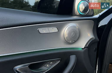 Седан Mercedes-Benz E-Class 2017 в 