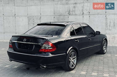 Седан Mercedes-Benz E-Class 2003 в 