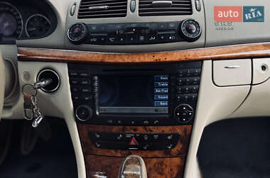 Седан Mercedes-Benz E-Class 2003 в 