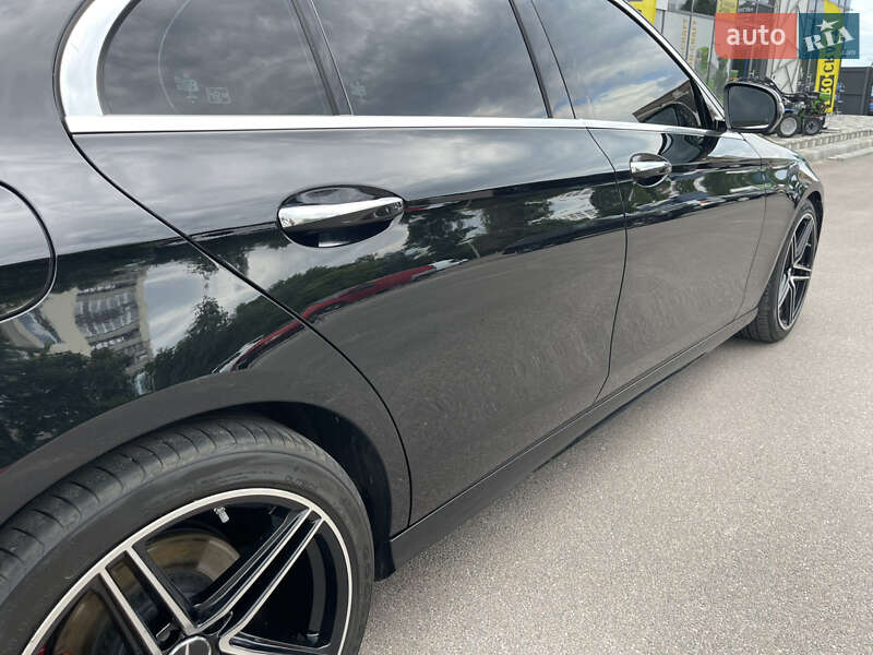 Седан Mercedes-Benz E-Class 2016 в Києві